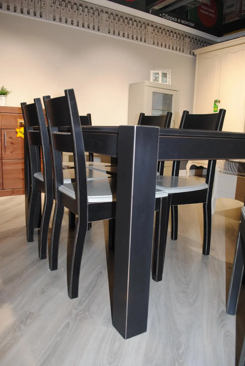 Стол Брамминг обеденный 1820*820