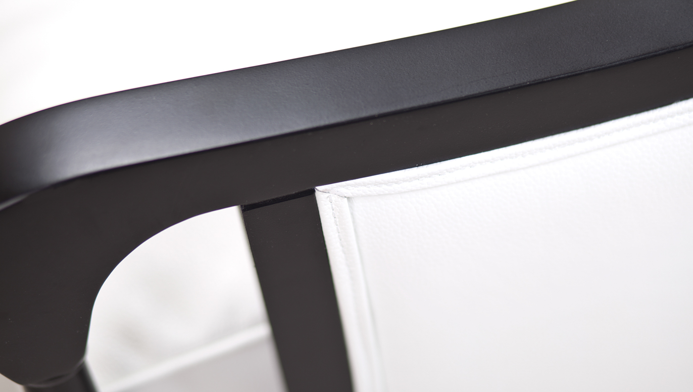 Классические кресла Colin white leather