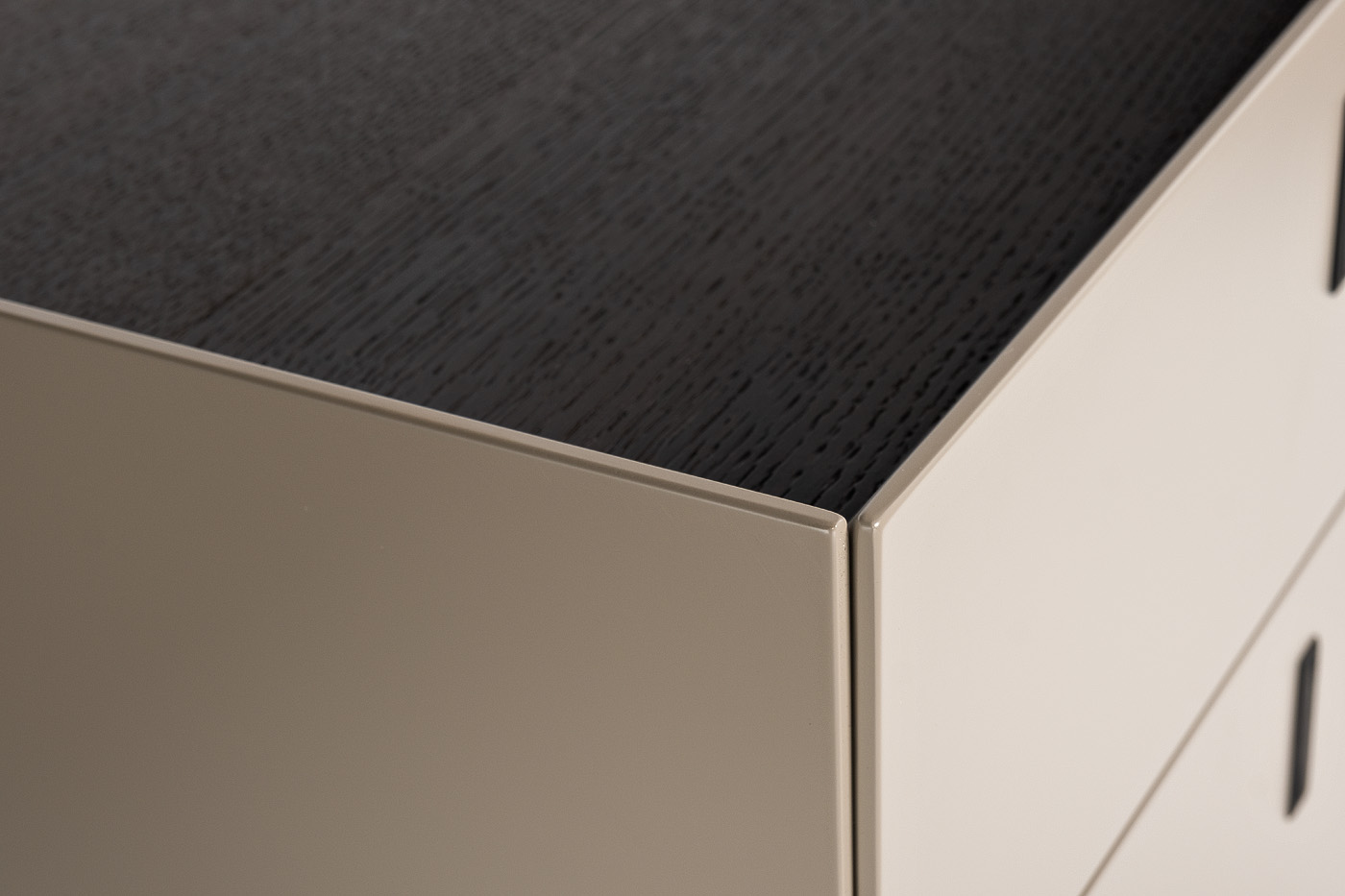 77IP-NS817/1 Тумбочка с двумя ящиками светлая