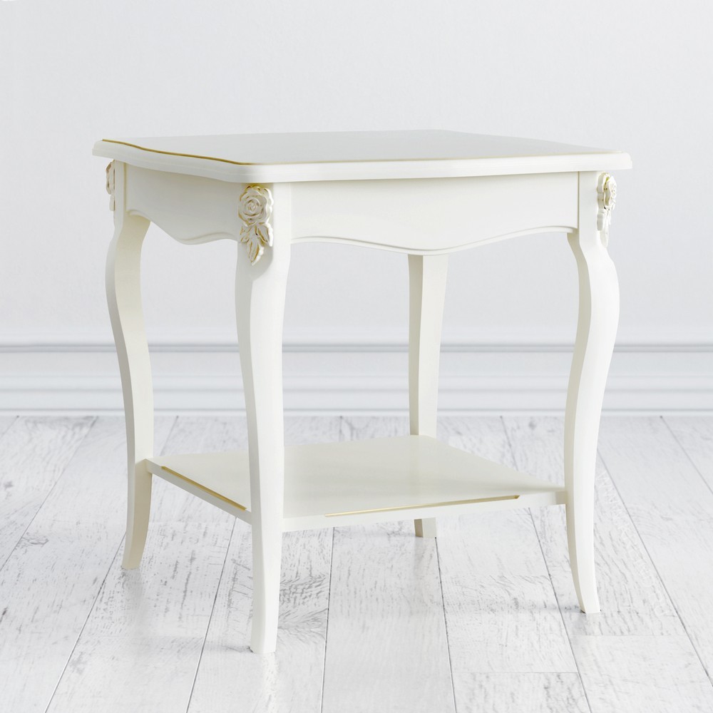 Столик квадратный