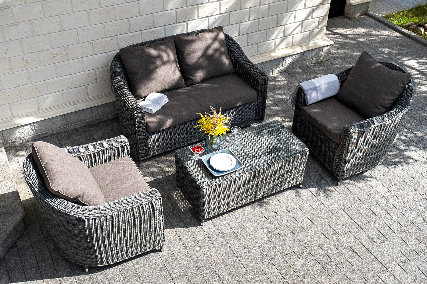 "Копаннини" столик журнальный из искусственного ротанга, цвет графит