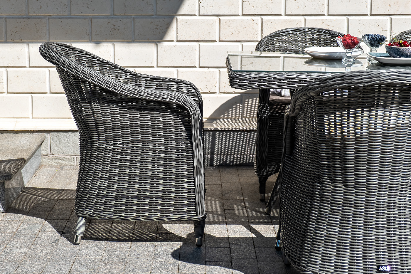 "Равенс" плетеное кресло из искусственного ротанга, цвет графит