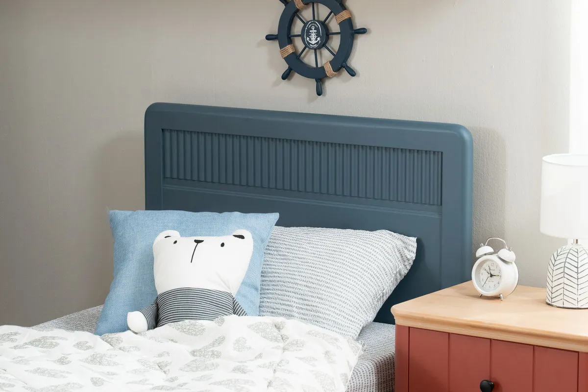 Кровать массив сосны Грета №1 1200х2000